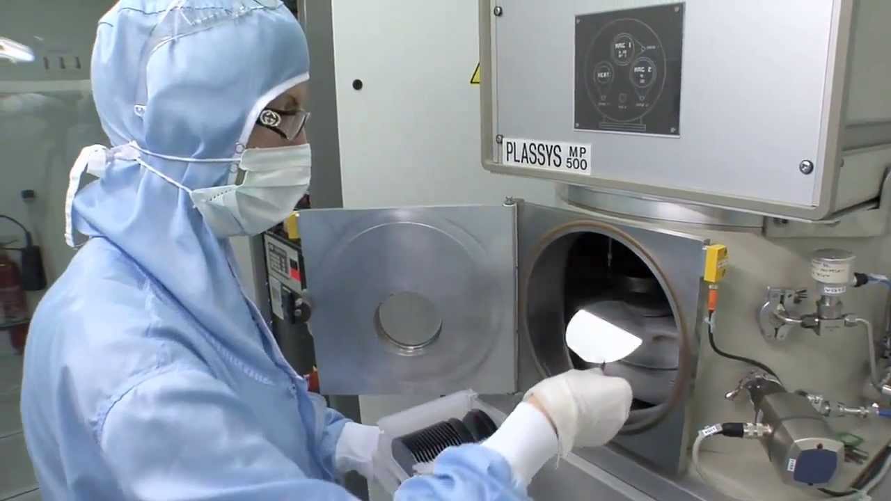 Visite de la salle blanche d'enseignement du CIME, fabrication d'un transistor