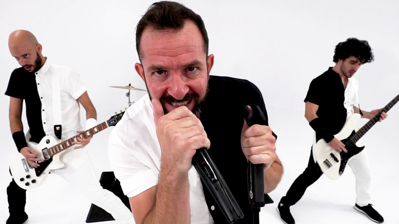 ARMENIAN - VALIENTE (Vetusta Morla cover)