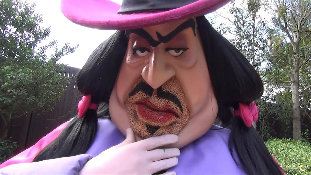 Governor Ratcliffe (Pocahontas) Meets Us on Disney's Animal Kingdom Camp Minnie-Mickey Final Day