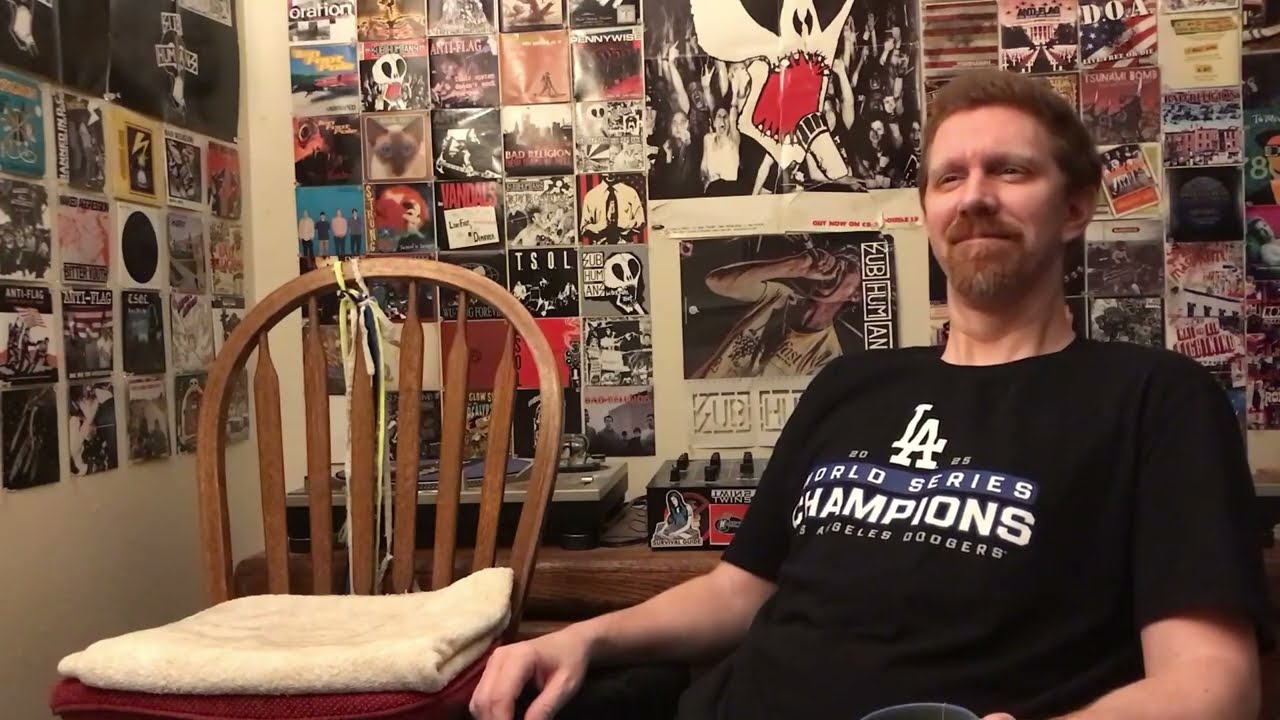 Shnootz - Reaction Video (Bruce Springsteen - Lost in the Flood)