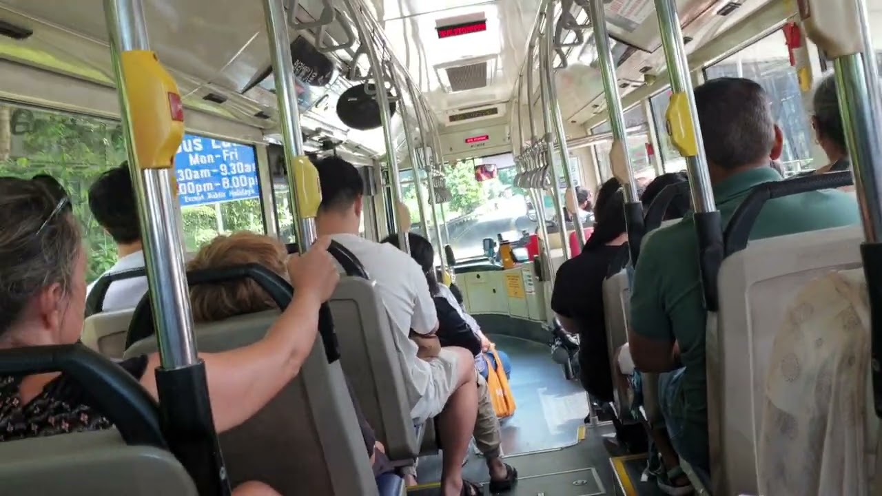 SMRT Bus Service 985 Mercedes Benz OC500LE [SMB110B] (Part 1/2)