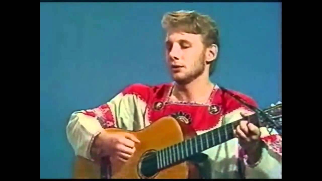 Поёт молодой Николай Емелин. Вороны. Young Nickolai Emelin singing. Vorony. Best Traditional Russian