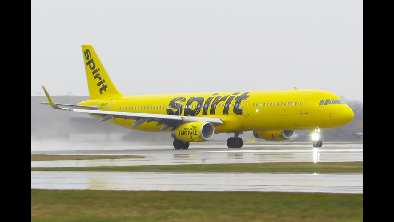 Spirit A321 take off, Dtw