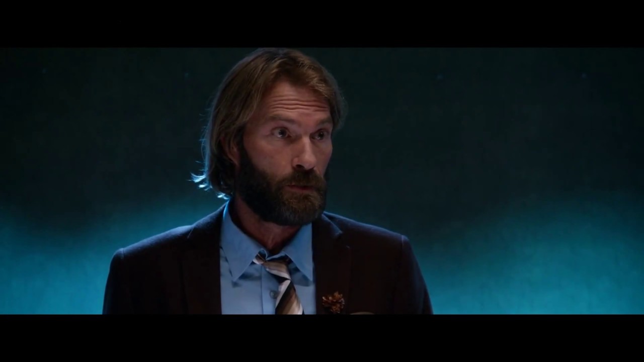 Father Figures - Hotel scene