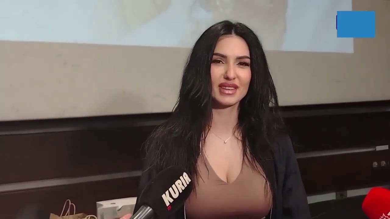 Tanja Savic 🍬🔥🍨🍓