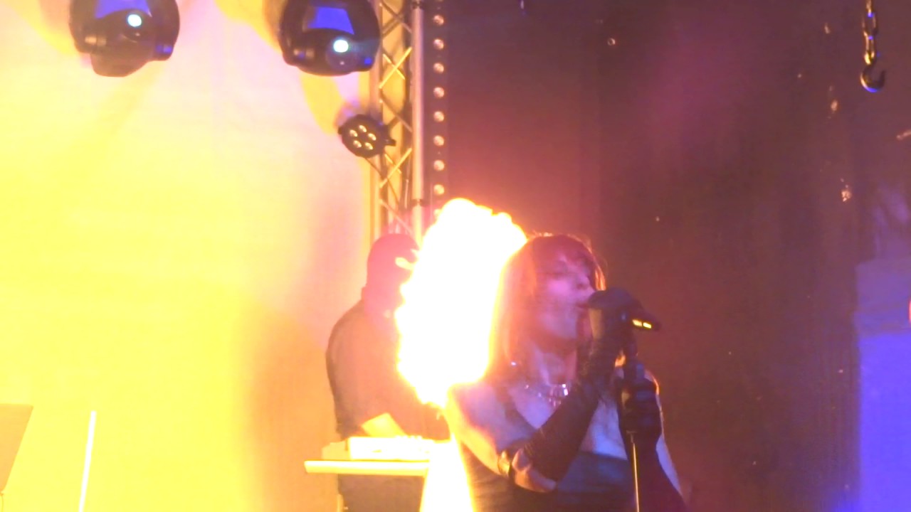 Kirlian Camera - Eclipse (live in Erfurt 10.3.2017)