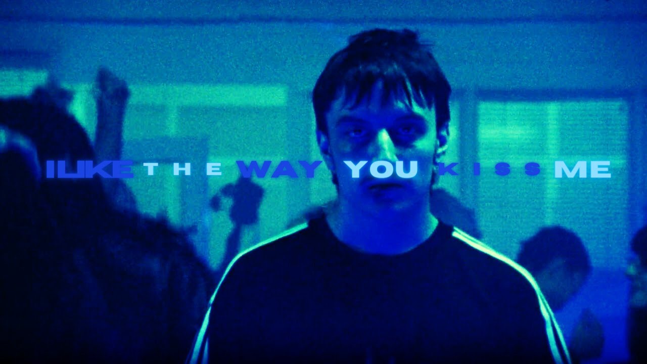 Artemas - i like the way you kiss me (reversed music video)