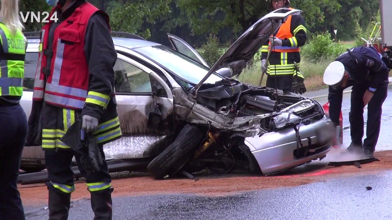 05.06.2020 - VN24 Lokal - Frontalunfall auf Hammer Straße in Lünen