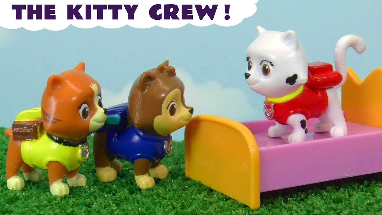 Five Jumping Kitty Crew kittens with Mayor Humdinger