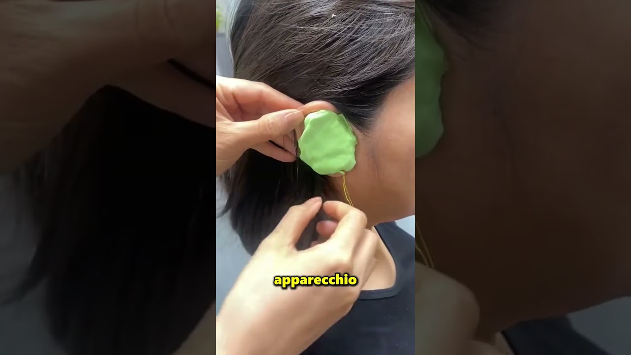I medici inseriscono questo nelle orecchie delle persone sorde 😮