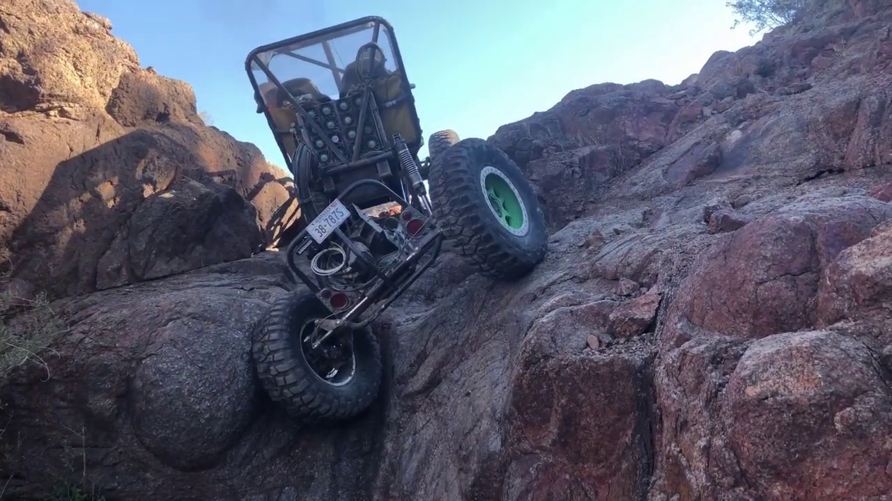 You've Never Seen a Rock Crawler Do This Before