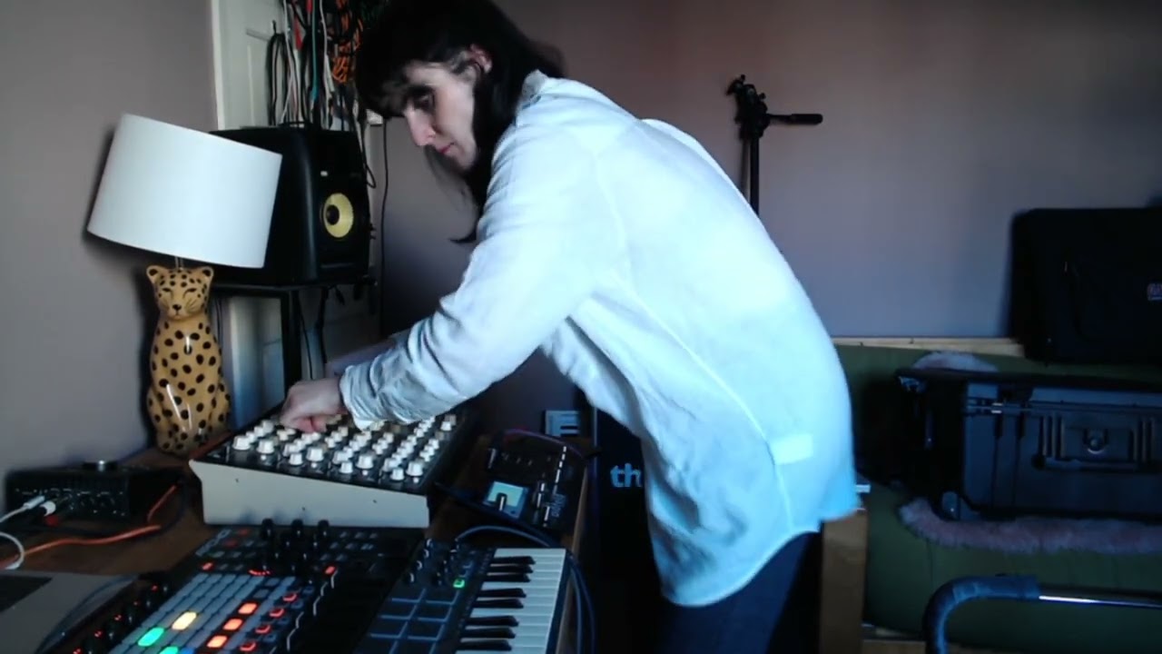 Vermona PerFOURma Ambient performance.