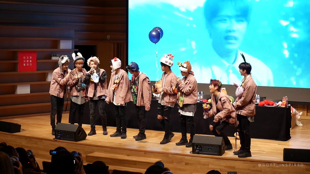 STRAY KIDS 180407 용산 팬싸 Yongsan Fansign - Felix Inhaling Helium and Ending Ment