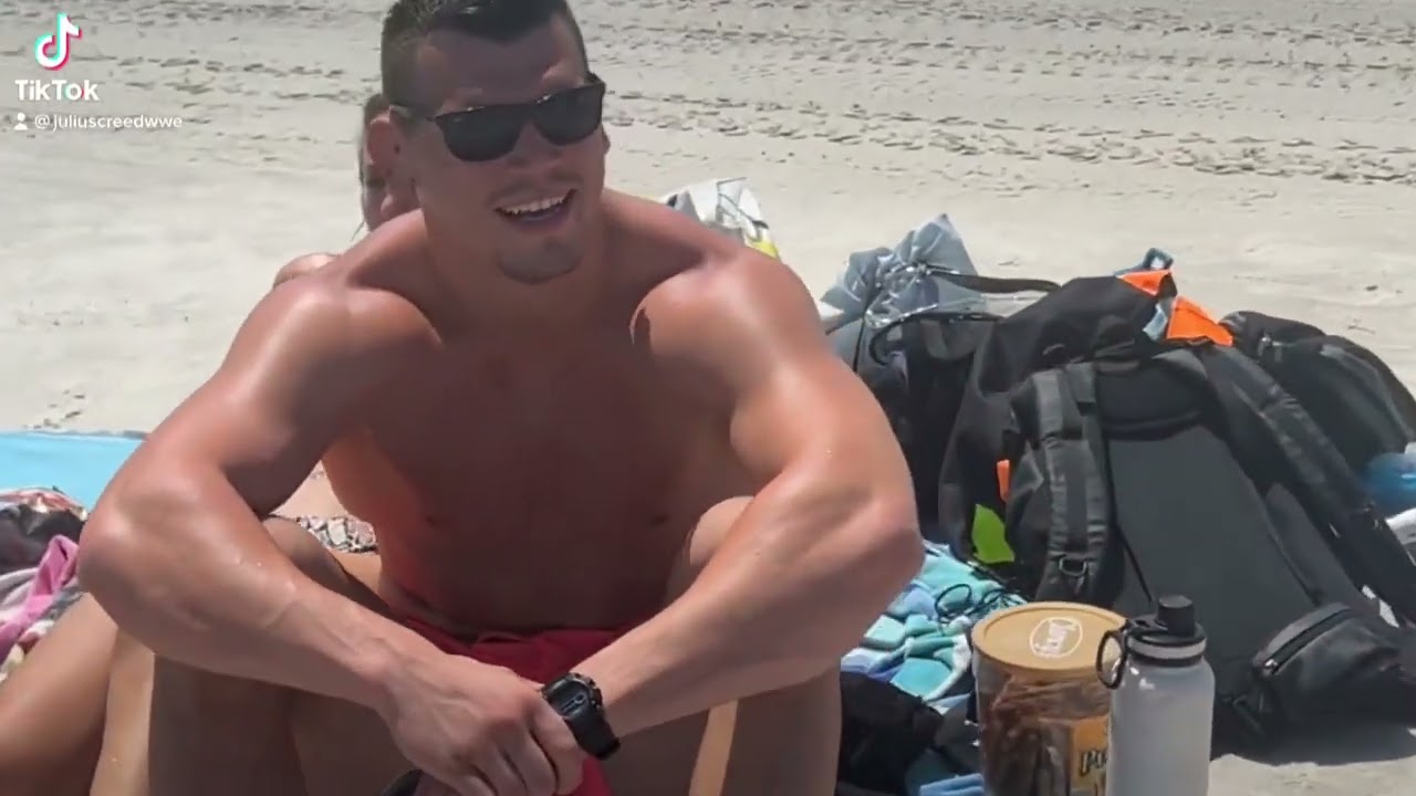 Julius Creed&rsquo;s Massive Bulge Shown Off at the Beach!