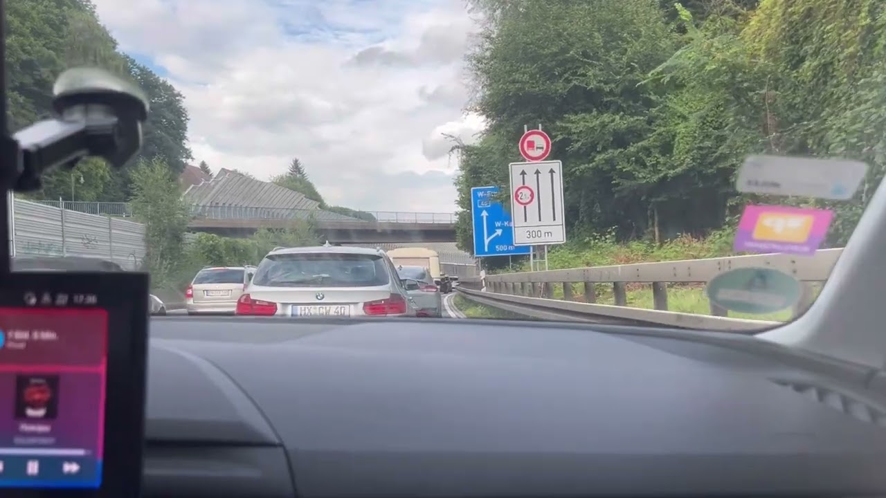 Fahrt im Auto von Wuppertal Sonnborn bis Wuppertal Barmen, 16.08.2024