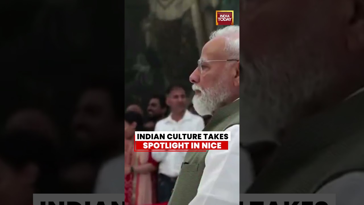 PM Modi Welcomed With Spectacular Indian Classical Dance Performance In France | Echoes of Tradition