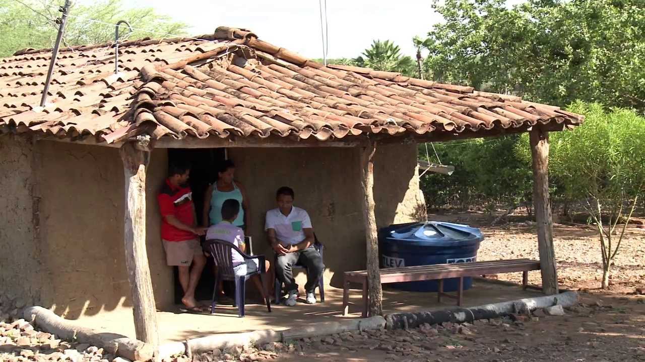 HISTÓRIA EMOCIONANTE: UMA CASINHA DE TAIPA VIRA A BIBLIOTECA DE UM FUTURO MÉDICO