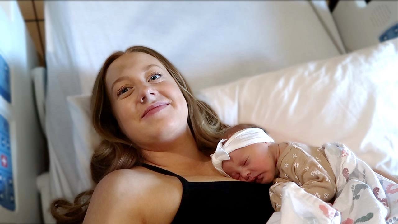 NEWBORN'S FIRST DAY!!!