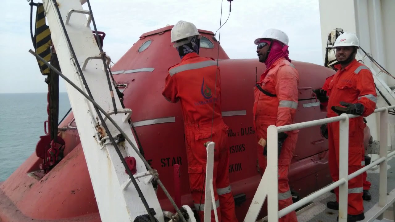 How to change life boat wire on board Ship?