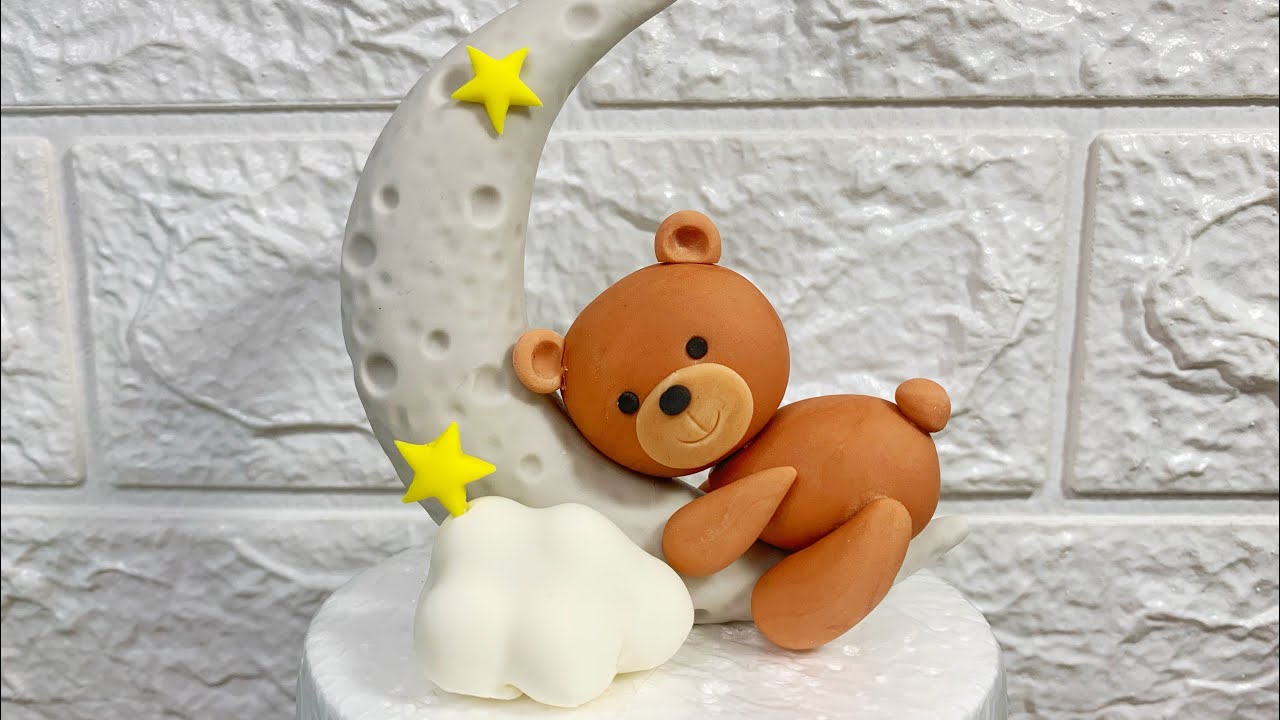 Tutorial: how to make a bear on the moon cake topper..