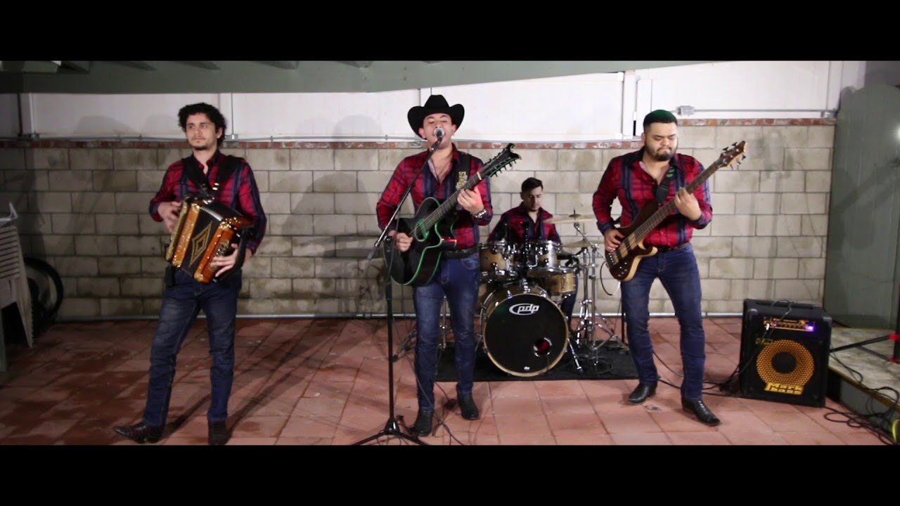 Los Pistones De Uriel Valdez 