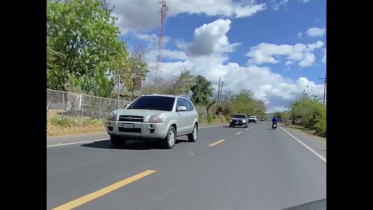 Pasando Por Las Chinamas, Ahuachapán / Ruta En Moto
