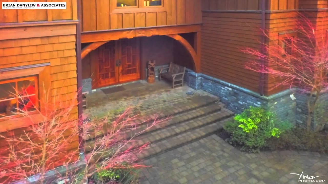 Tofino, Vancouver Island BC Oceanfront Luxury Home