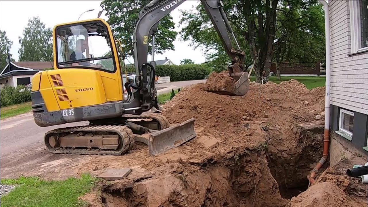 Grävning för vatten del 2 Volvo EC35