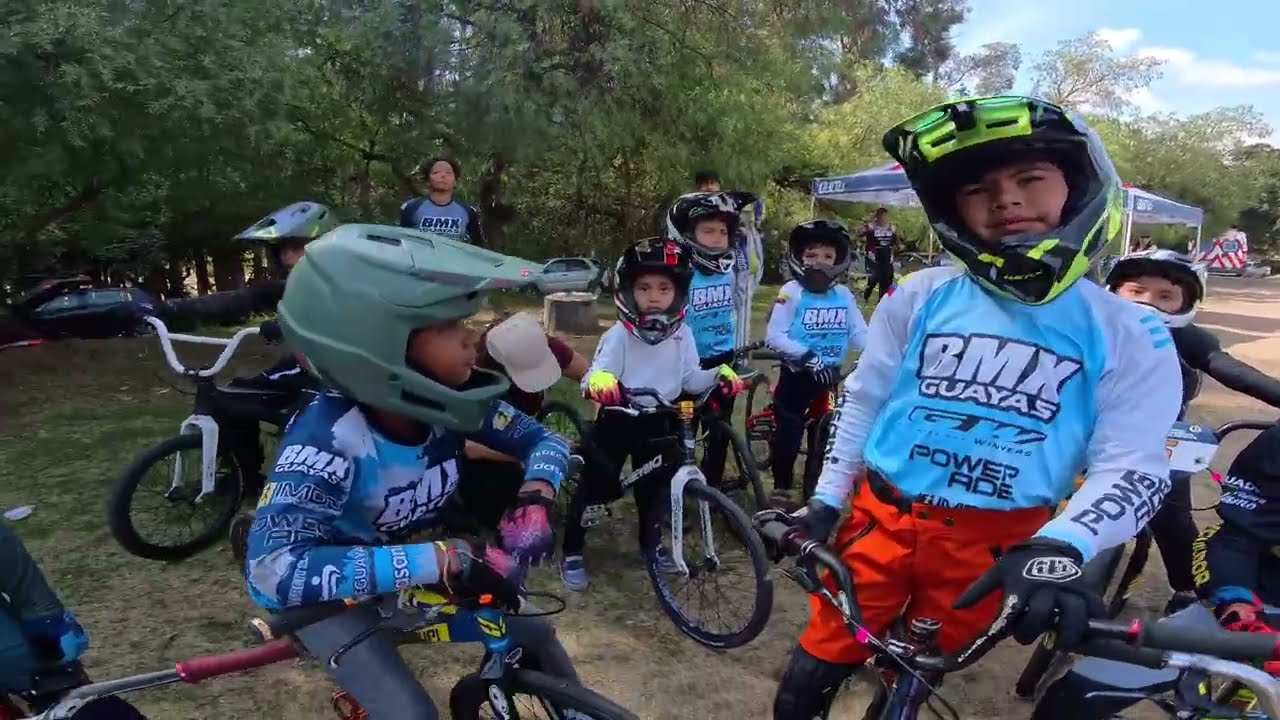 Así nos acoplamos a la pista de Ambato. 