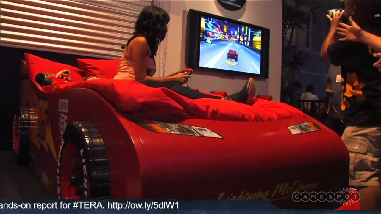 E3 2011 - Disney Booth Tour