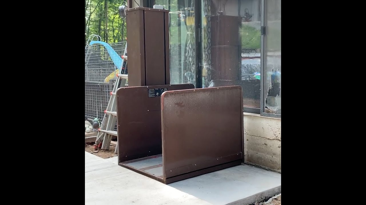 Vertical Platform Wheelchair Patio Lift Elevator makes our Home Handicap Accessible. DIY .