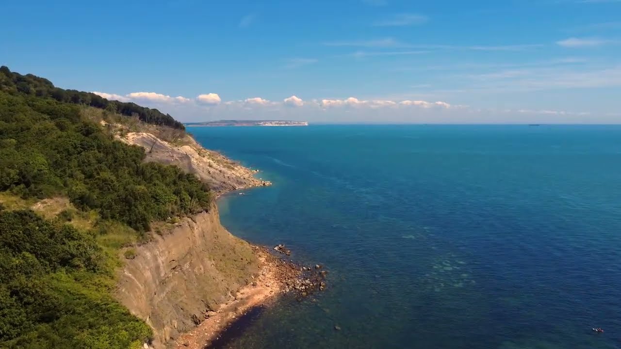Drone flight from Bonchurch to the Landslip and back with the DJI Mini 4K