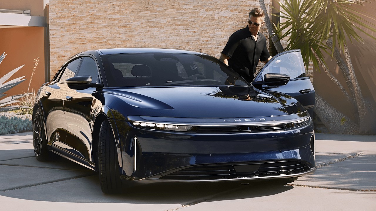 Lucid Air Sapphire - World's Fastest Saloon! (Tesla Model S Plaid Killer)