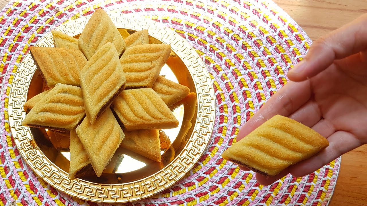 بعد هاذ الفيديو راح يرجع مقروط الكوشة لعبة بين يديك ساهل ماهل😋يجي مرمل و مبسس يذوب في الفم😋