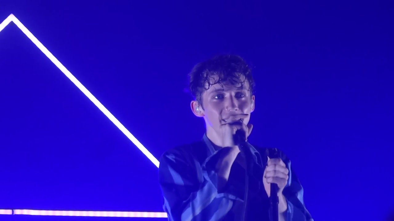 Lost Boy - Troye Sivan - Hamburg Docks 13.5.16