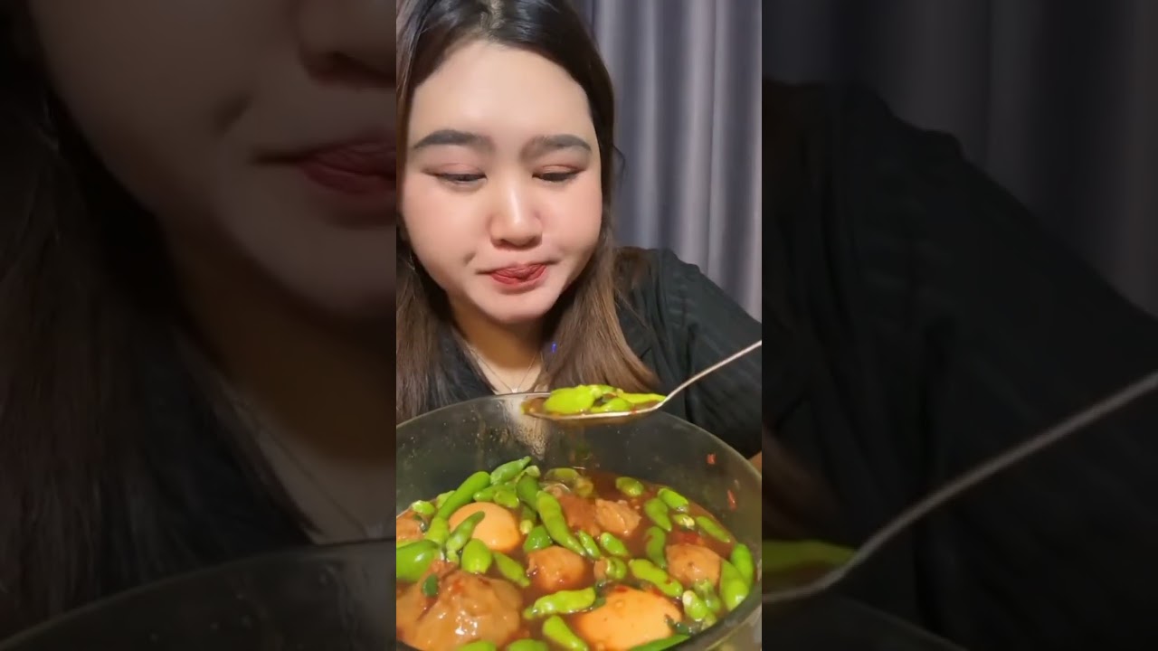KOMPILASI MUKBANG SI RATU CABE || SEBLAK DAN BAKSO