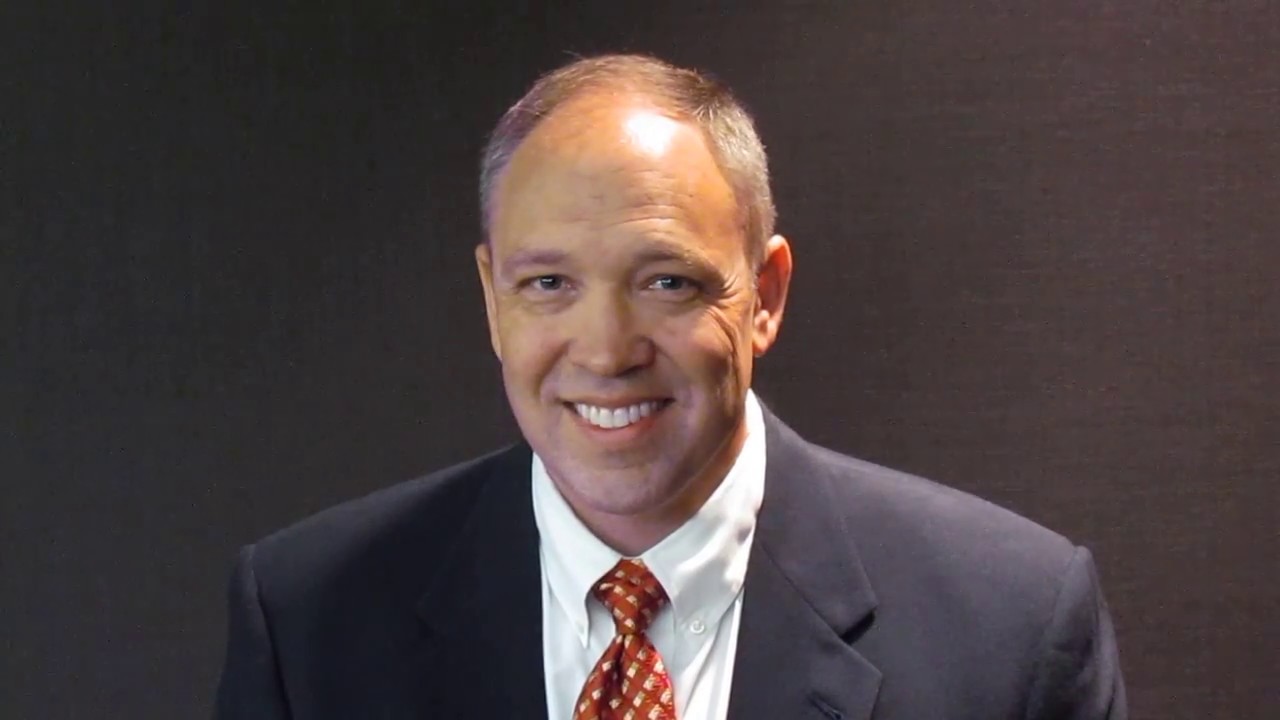 Recognizing Knee Pain Symptoms - Dr. Bryan Kaiser
