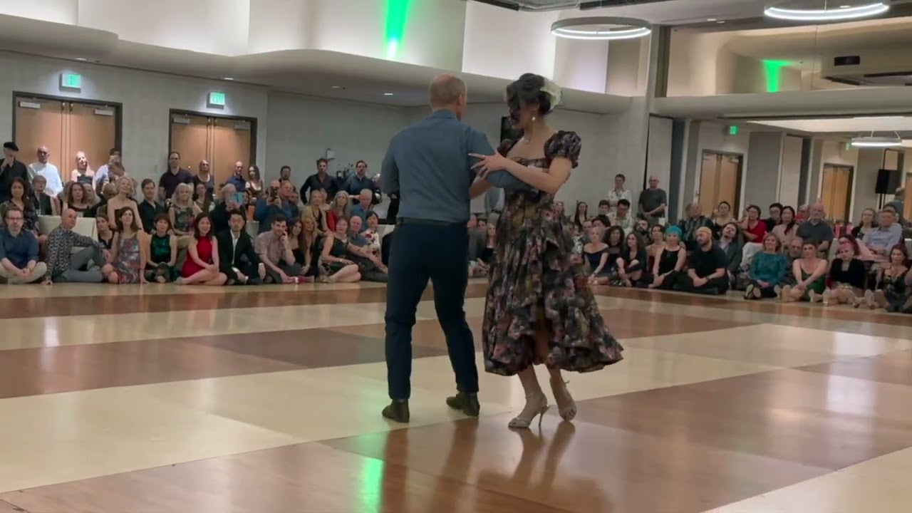 Dagny Miller and Robin Thomas (1/2)