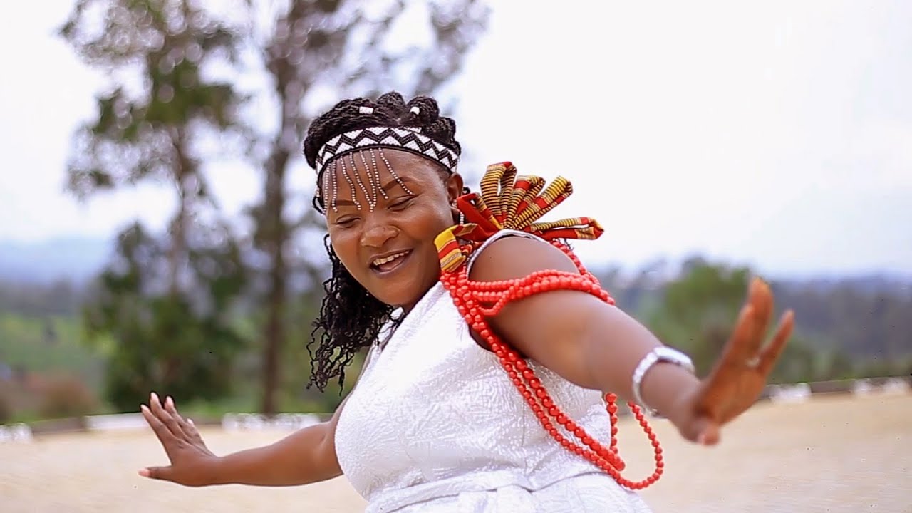 Yesu Guma Omurinye - Jackie Bwemi Mugabe (Official Video)
