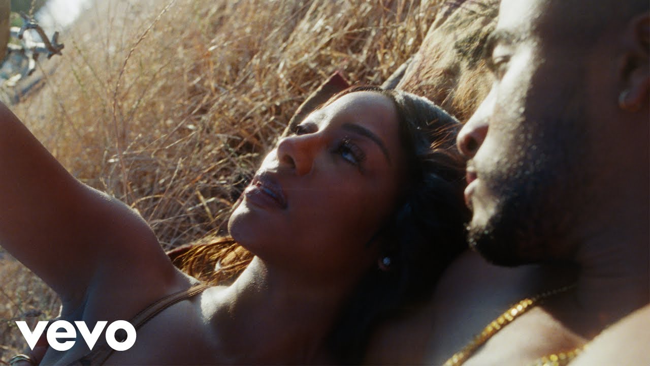 Victoria Mon&eacute;t - Moment (Official Music Video)