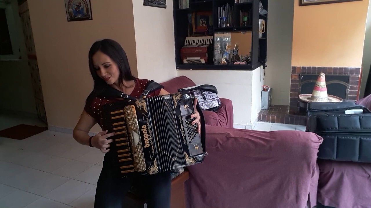 POLKA EL CIRCO version cover ANGELICA BELTRAN OFICIAL