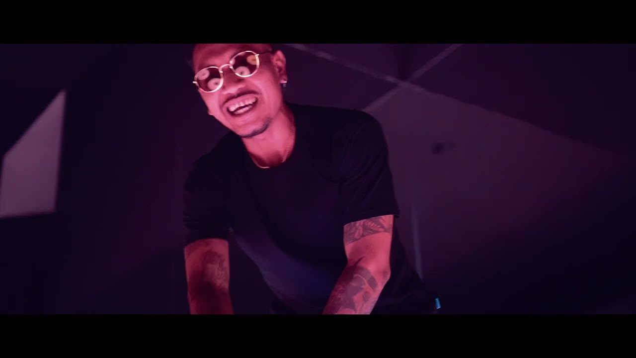 FALLING IN LOVE - ANAK'SANGGENG (MV)