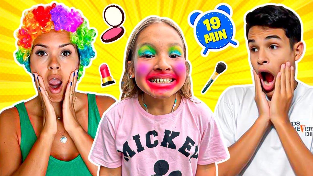 Gatinha das Artes brinca de MAQUIAGEM DE BRINQUEDO e Salão de Beleza para crianças