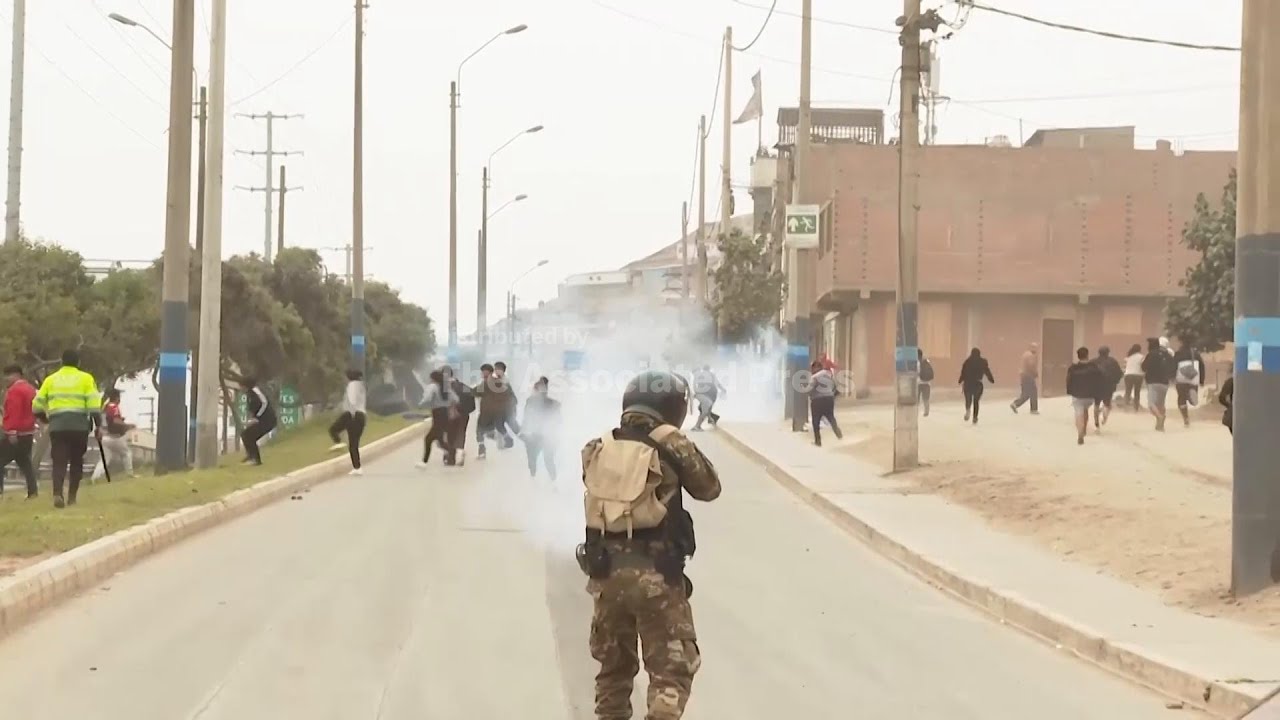 Transport workers protest after another driver is murdered during state of emergency in Peru