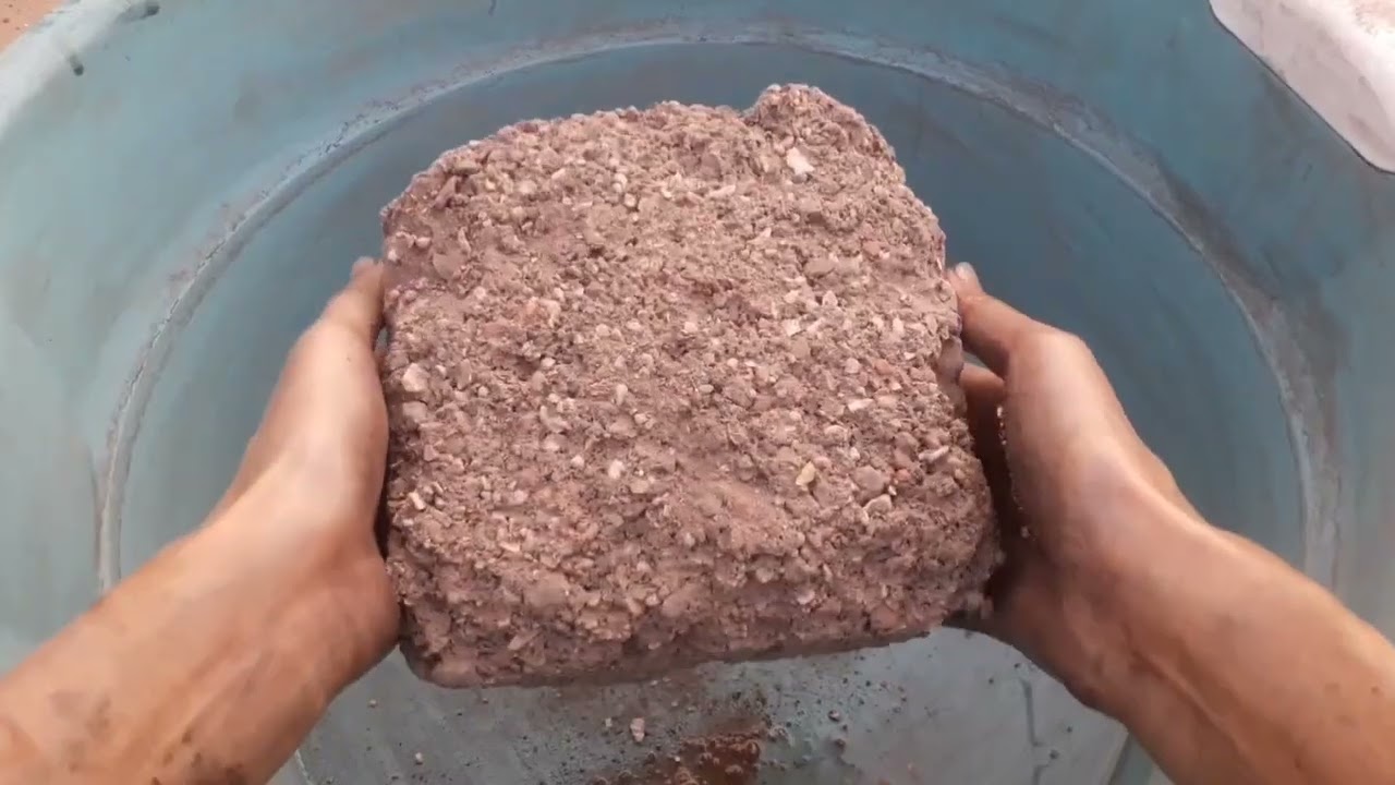 Brown gritty dirt dusty blocks crumbling in water 🌊💦💧💦