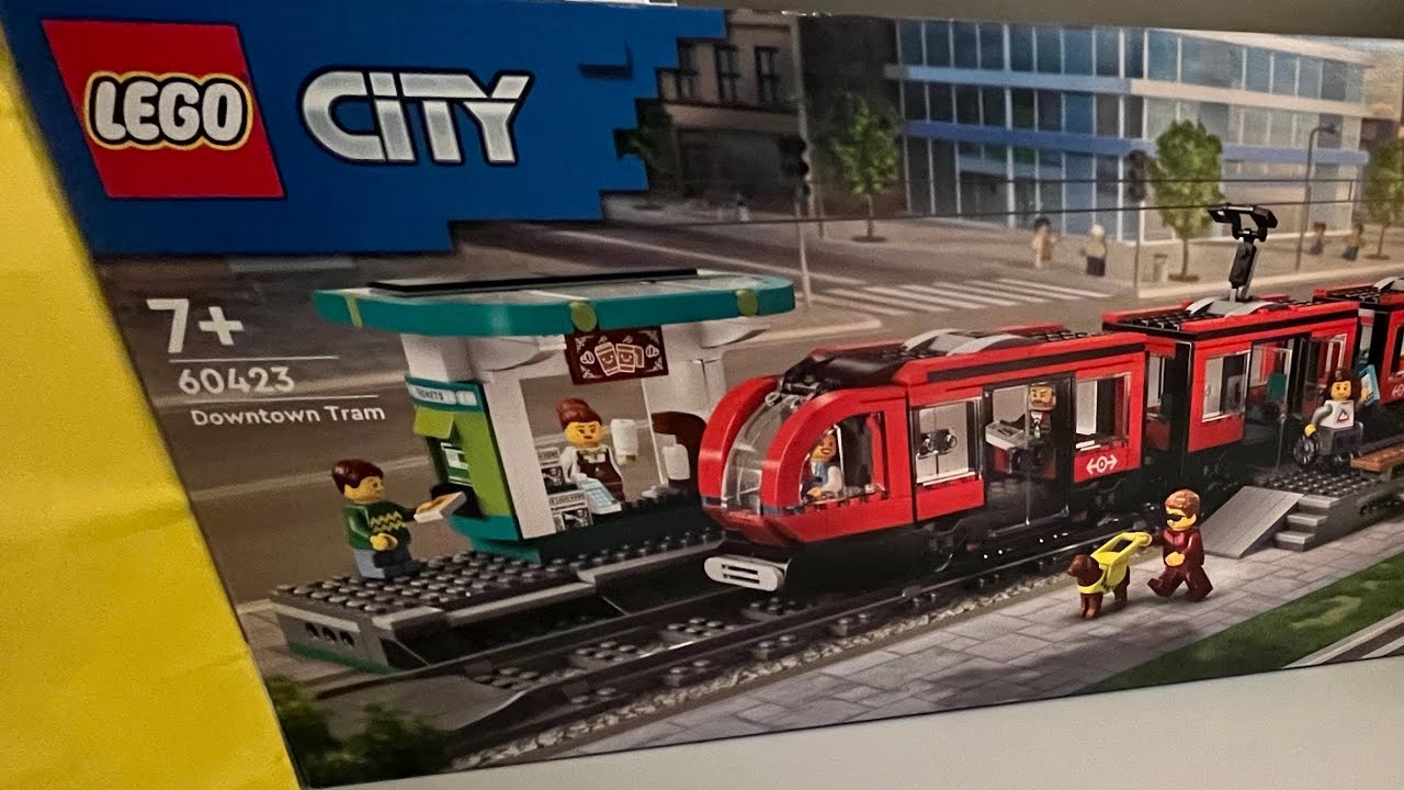 Assembling and updating the Downtown Tram Lego set 60423