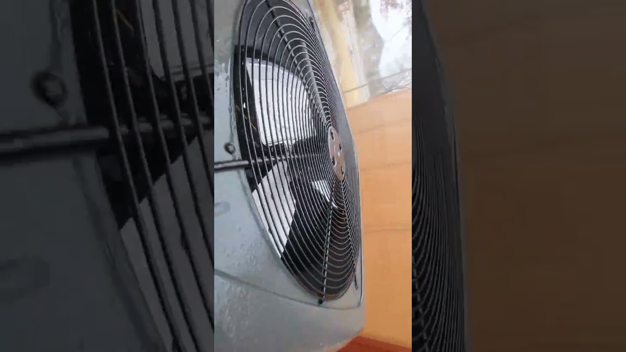 2023 Goodman Heatpump defrosting (steam show)