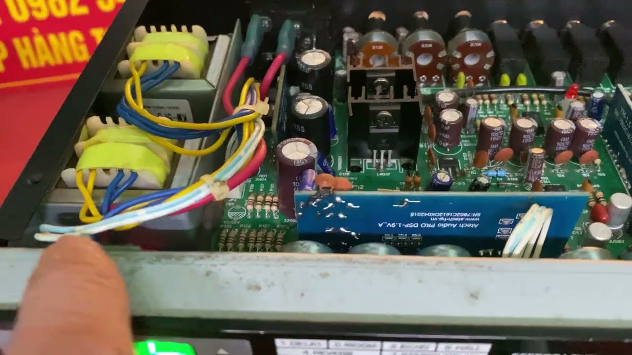 Một em vang cơ bãi xịn Ja km5Fx chất âm rất hay giá 1t9 ae nhanh tay lh zalo 0982543177 nhé 