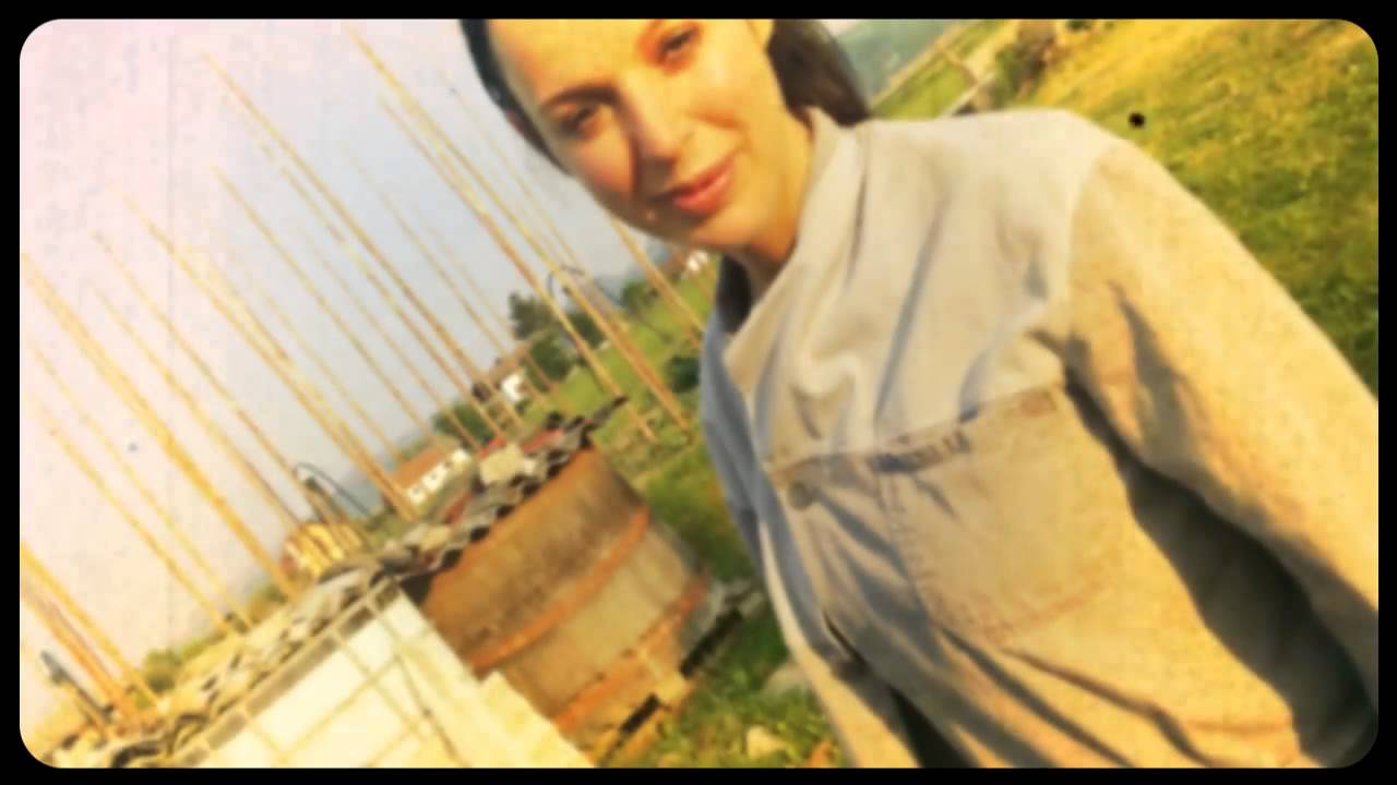 Ur&scaron;ka & Irena na travniku