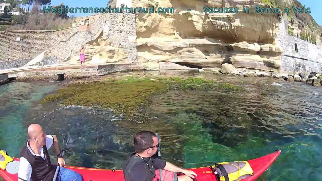 Napoli in canoa - La Gaiola e le ville di Posillipo -  HD